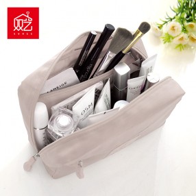 70971 Cosmetic bag